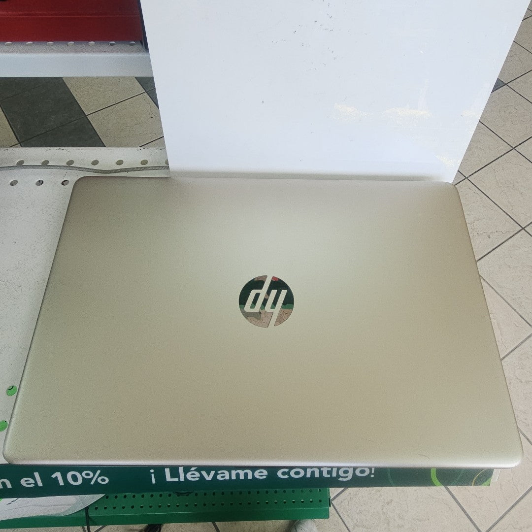 LAPTOP HP 15-EF2552LA (2024) 512 GB SSD 8 GB RAM (SEMINUEVO)