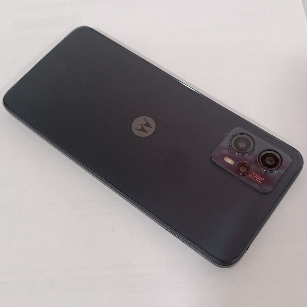 CELULAR MOTOROLA MOTO G13 XT2331-1 (2023) 128 GB 4 GB RAM (SEMINUEVO)