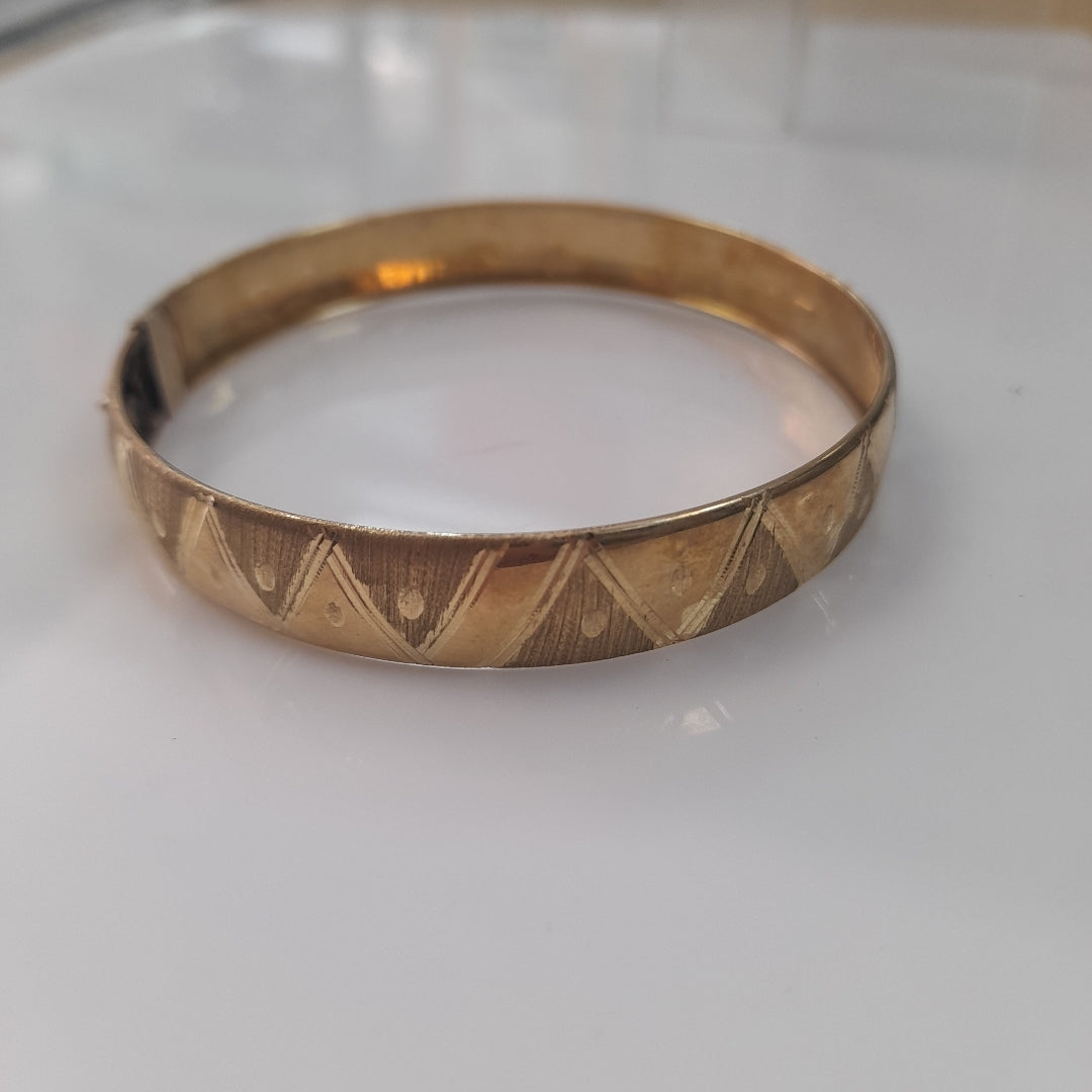 PULSERA RIGIDA ORO 10 K 7.5 GRMS (SEMINUEVO)