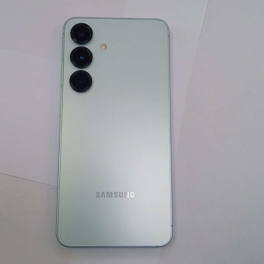 CELULAR SAMSUNG GALAXY S25 SM-S931B (2025) 256 GB 12 GB RAM (SEMINUEVO)