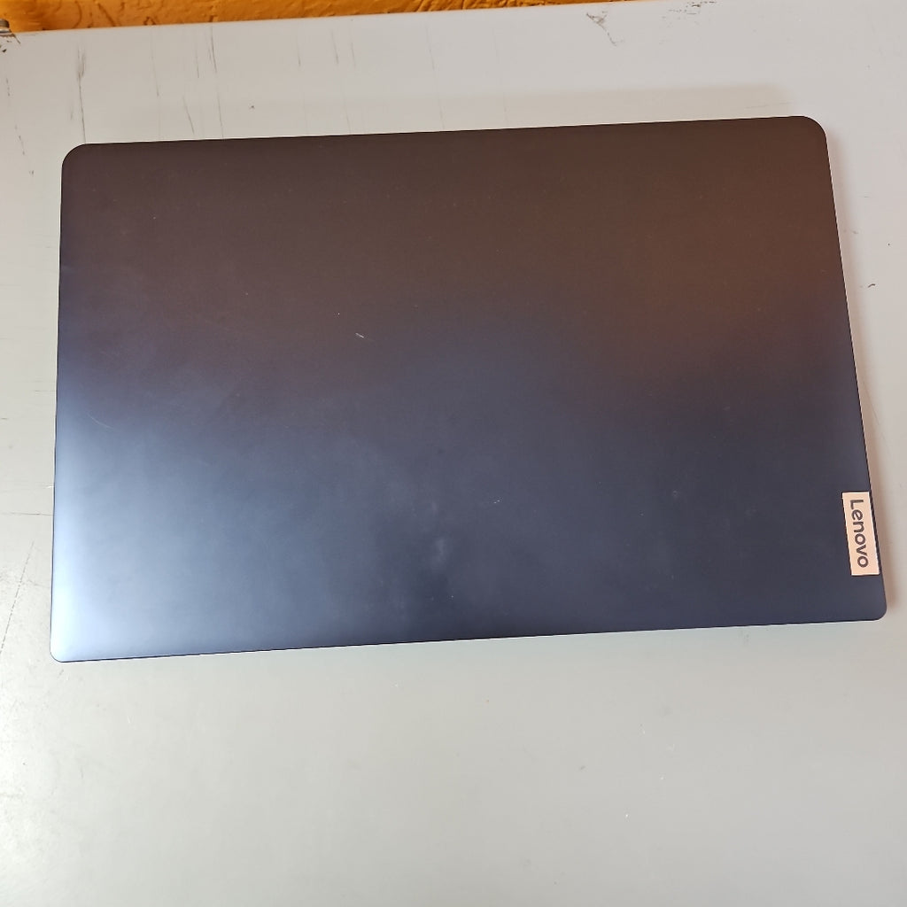 LAPTOP LENOVO IDEAPAD 1 15AMN7 (2024) 256 GB SSD 8 GB RAM (SEMINUEVO)