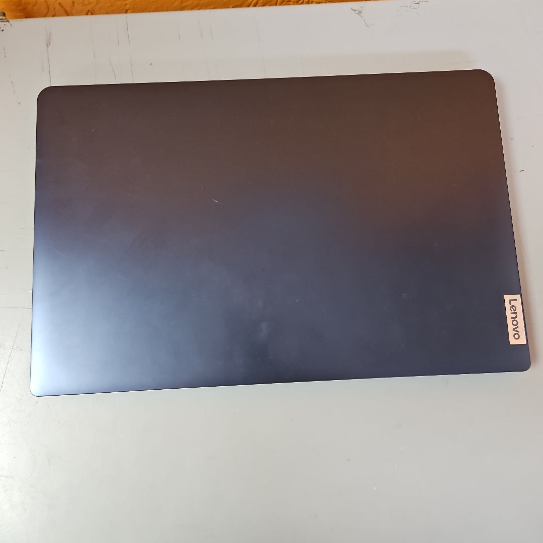 LAPTOP LENOVO IDEAPAD 1 15AMN7 (2024) 256 GB SSD 8 GB RAM (SEMINUEVO)