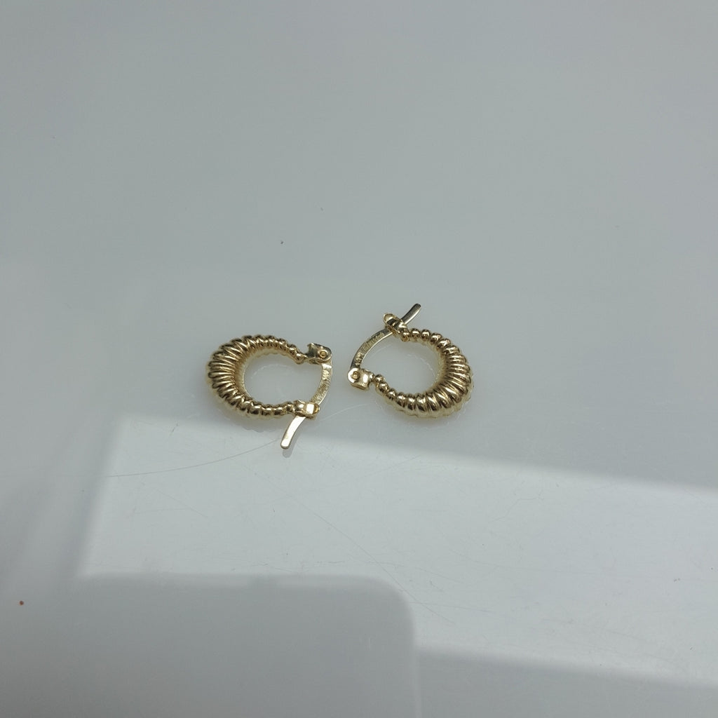 ARETES ARRACADA ESTRIADAS 14K 1.1 GR (NUEVO)