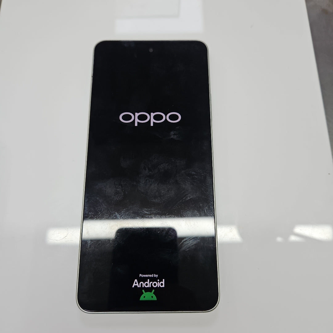 CELULAR OPPO A5 PRO CPH2711 (2025) 256 GB 8 GB RAM (SEMINUEVO)