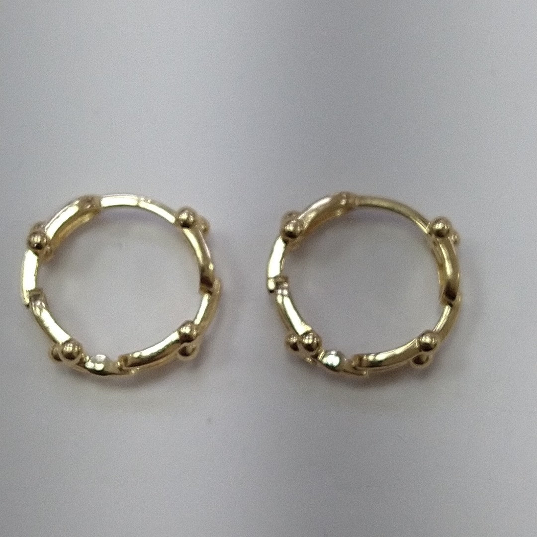 HUGGIES ORO 14K 2.4 (NUEVO)