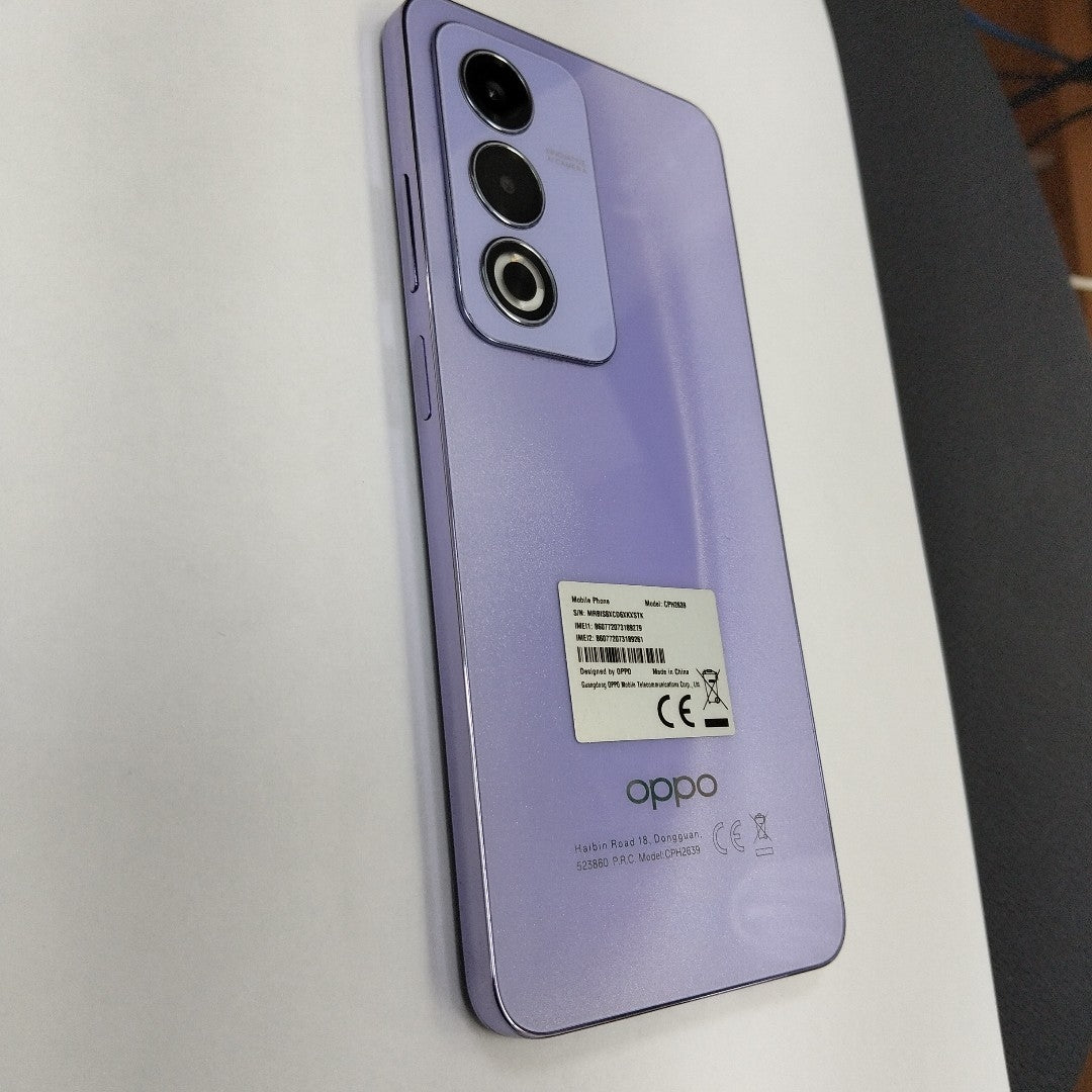 CELULAR OPPO A80 5G CPH2639 (2024) 256 GB 8 GB RAM (SEMINUEVO)