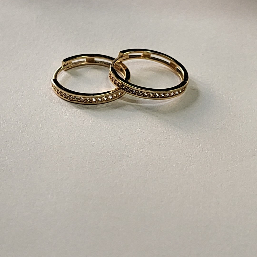 HUGGIES ORO 14K 1.6 (NUEVO)