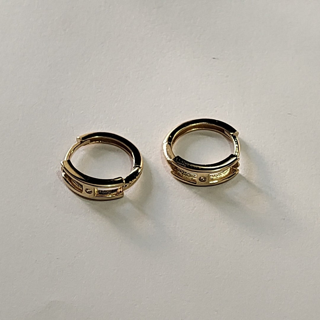 HUGGIES ORO 14K 1.9 (NUEVO)