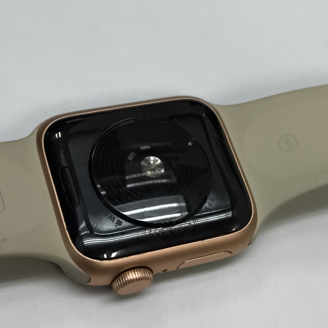SMARTWATCH APPLE SE ALUMINIO A2351 40 MM GPS (SEMINUEVO)