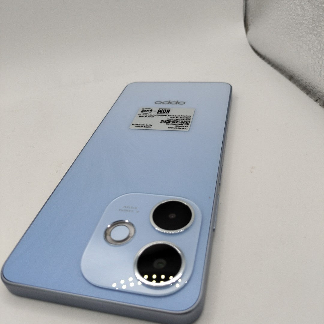 CELULAR OPPO A5 PRO CPH2711 (2025) 256 GB 8 GB RAM (SEMINUEVO)