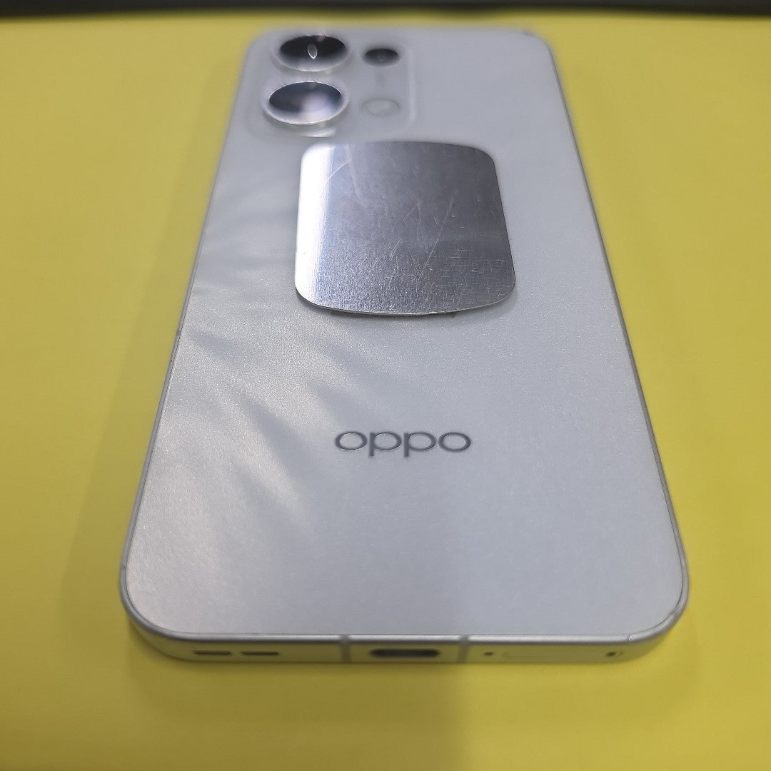 CELULAR OPPO RENO13 5G CPH2689 (2024) 512 GB 12 GB RAM (SEMINUEVO)