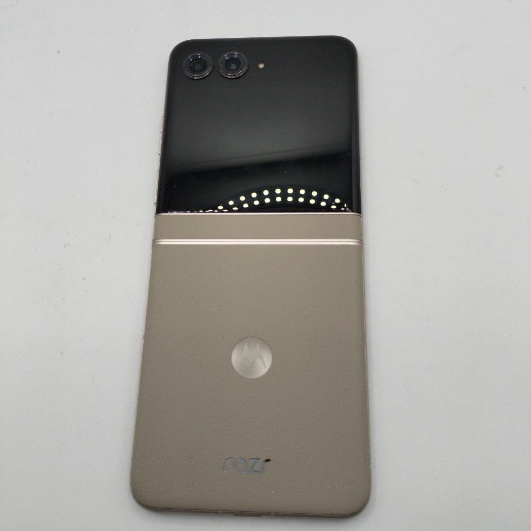 CELULAR MOTOROLA RAZR 50 5G XT2453-1 512 GB 12 GB RAM (SEMINUEVO)