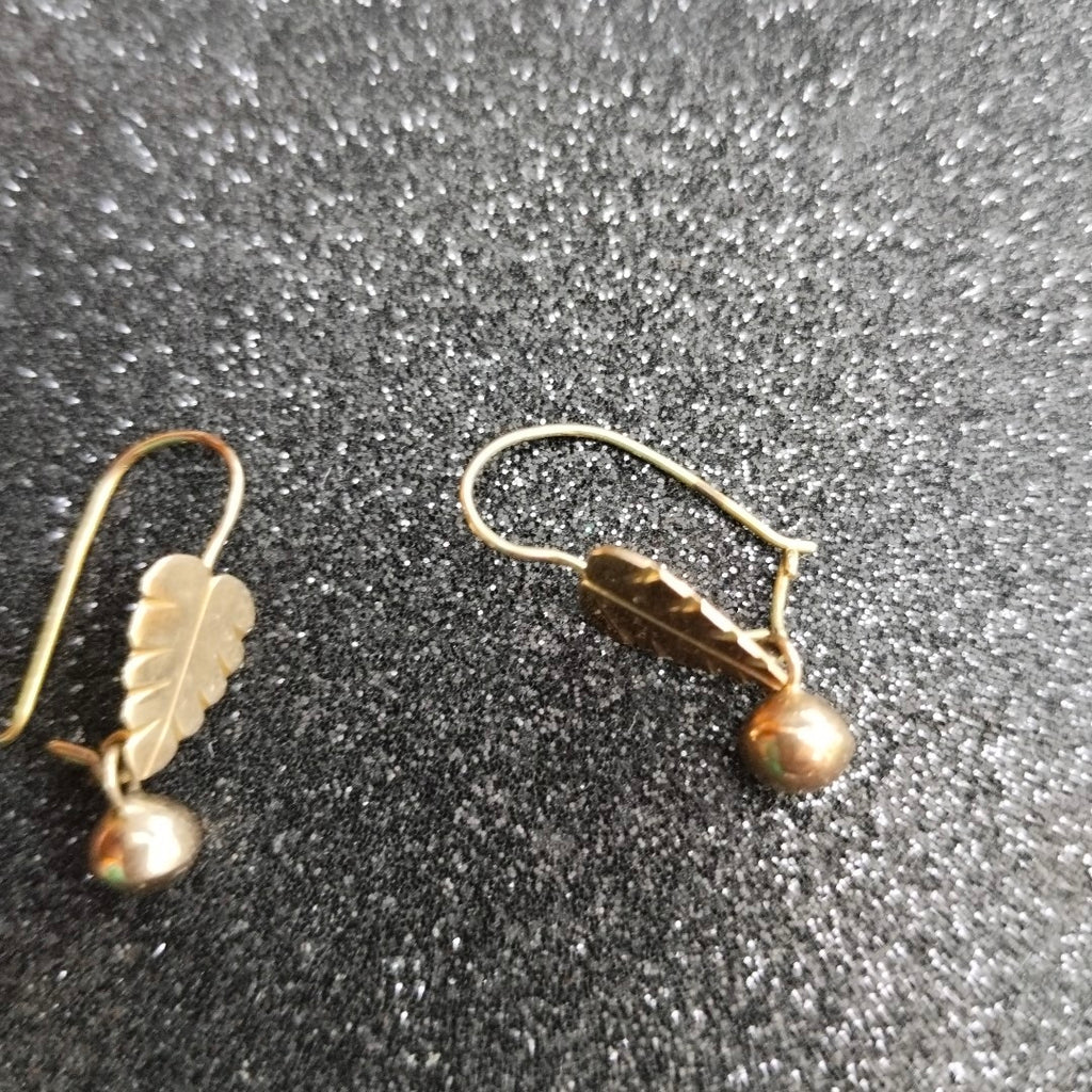 ARETES PAR ORO 10 K 1.4 GRMS (SEMINUEVO)
