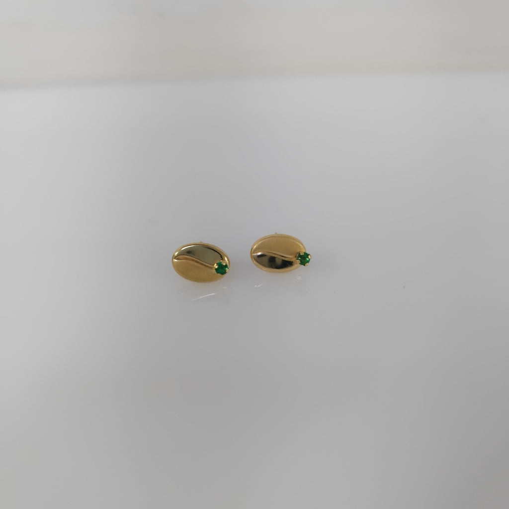 ARETES PAR ORO 18 K 0.6 GRMS (SEMINUEVO)