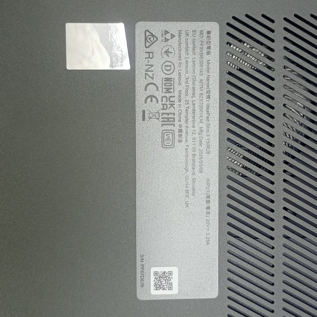 LAPTOP LENOVO IDEAPAD SLIM 3 15IRU8 (2026) 512 GB SSD 8 GB RAM (SEMINUEVO)