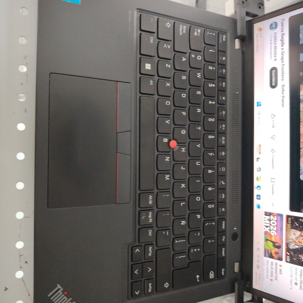 LAPTOP LENOVO THINKPAD T14 GEN 4 (2024) 512 GB SSD 16 GB RAM (SEMINUEVO)