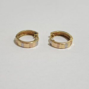 ARRACADAS PAR ORO 10 K 1.1 GRMS (SEMINUEVO)