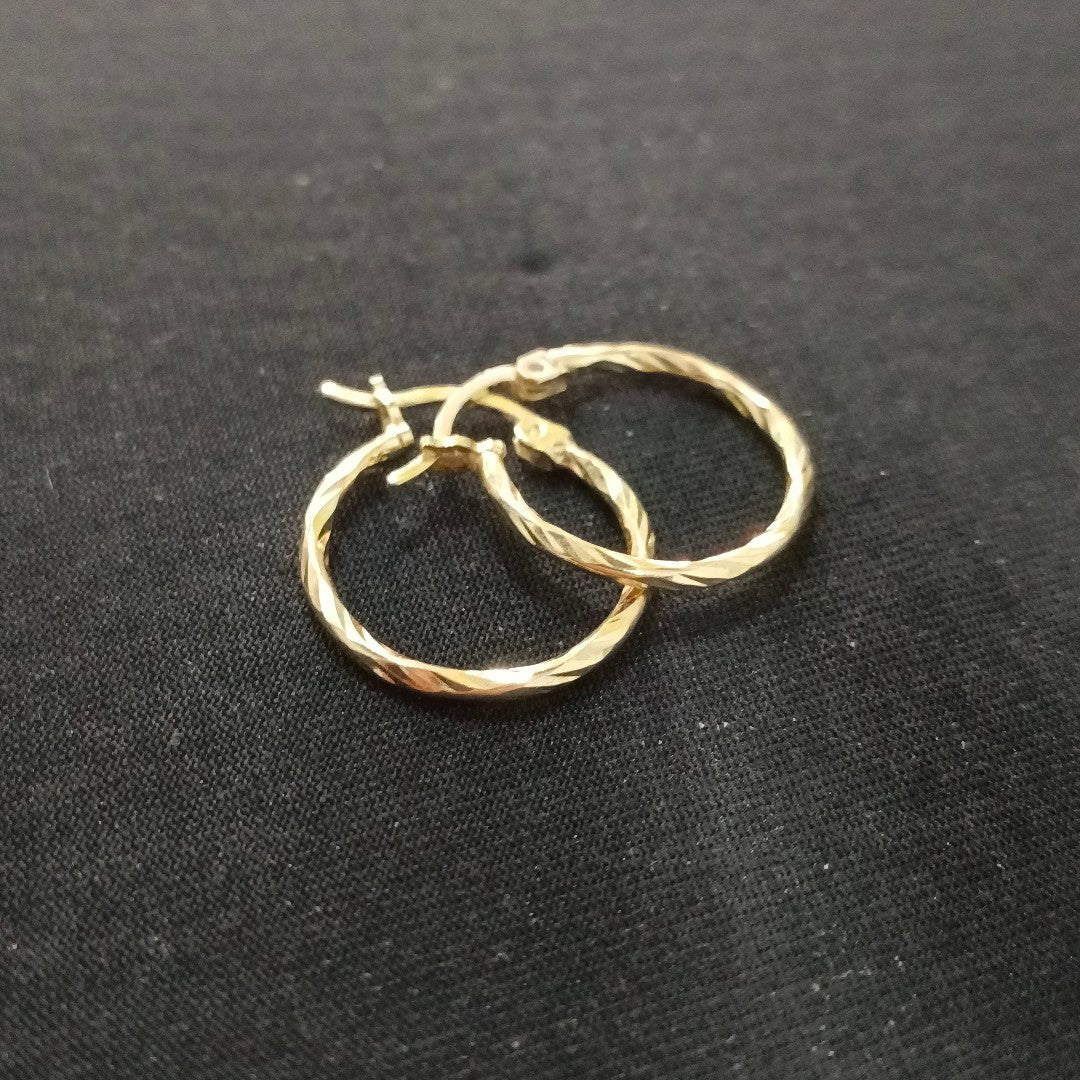 ARRACADAS PAR ORO 10 K 1.2 GRMS (SEMINUEVO)