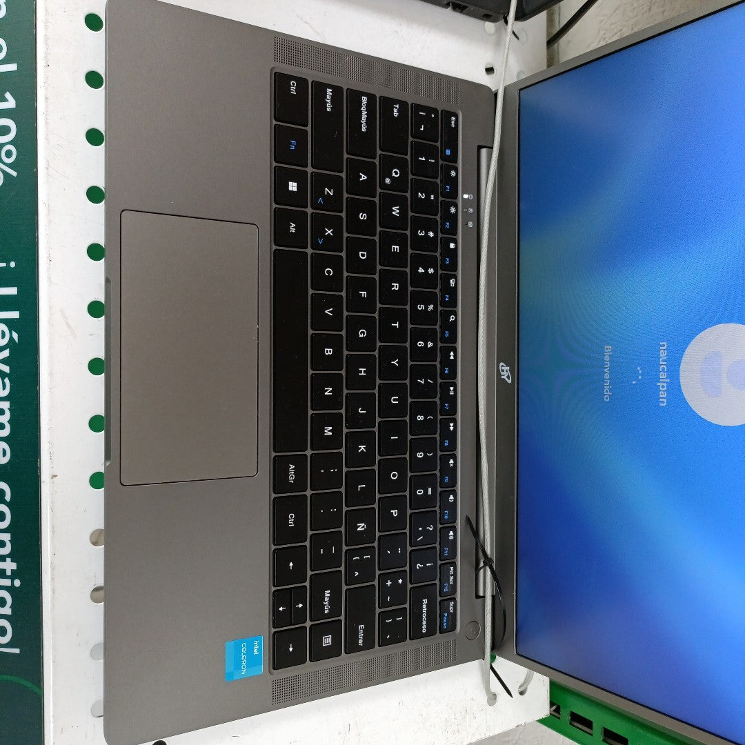 LAPTOP HYUNDAI HYBOOK HT14CC4S04 128 GB SSD 4 GB RAM (SEMINUEVO)
