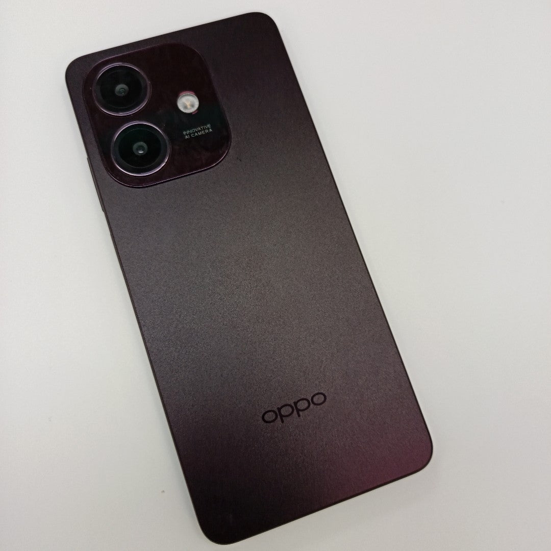 CELULAR OPPO A40 CPH2669 (2024) 256 GB 4 GB RAM (SEMINUEVO)