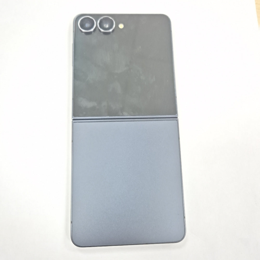 CELULAR SAMSUNG GALAXY Z FLIP 7 SM-F766B (2025) 512 GB 12 GB RAM (SEMINUEVO)