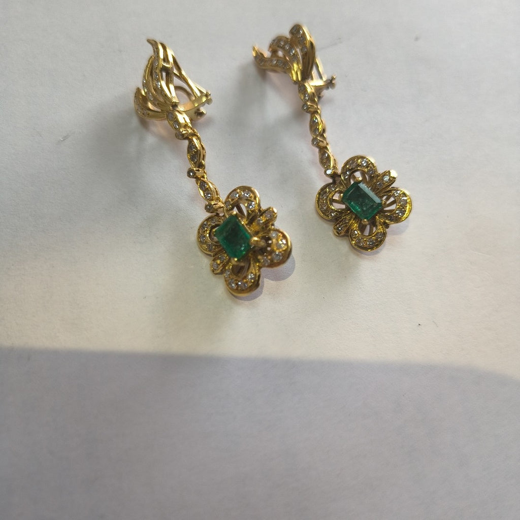 ARETES PAR ORO 18 K 15.4 GRMS (SEMINUEVO)