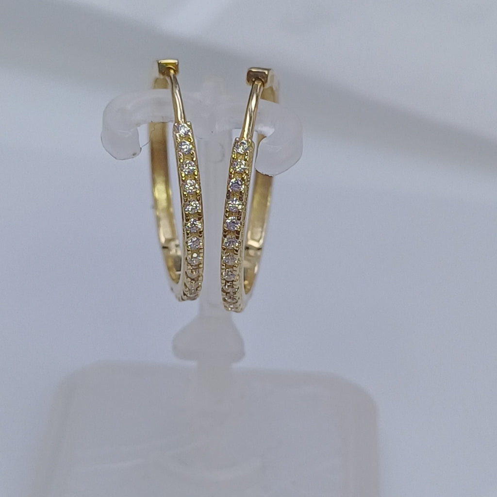 HUGGIES ORO 14K 2.4 (NUEVO)
