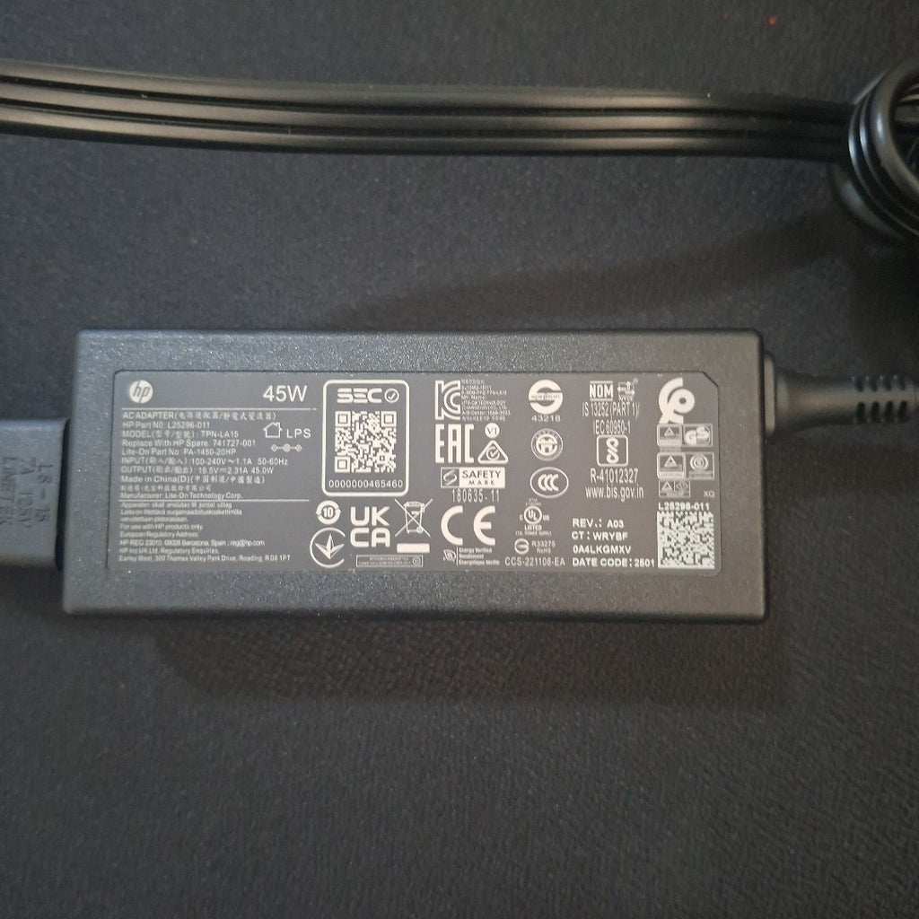 LAPTOP HP 15-FD0231LA (2025) 512 GB SSD 8 GB RAM (SEMINUEVO)