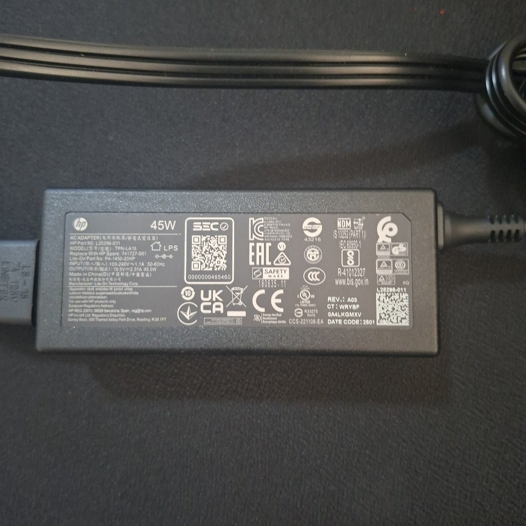 LAPTOP HP 15-FD0231LA (2025) 512 GB SSD 8 GB RAM (SEMINUEVO)