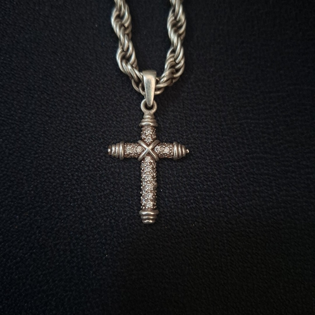 CADENA, DIJE PLATA 44.8 GRMS (SEMINUEVO)