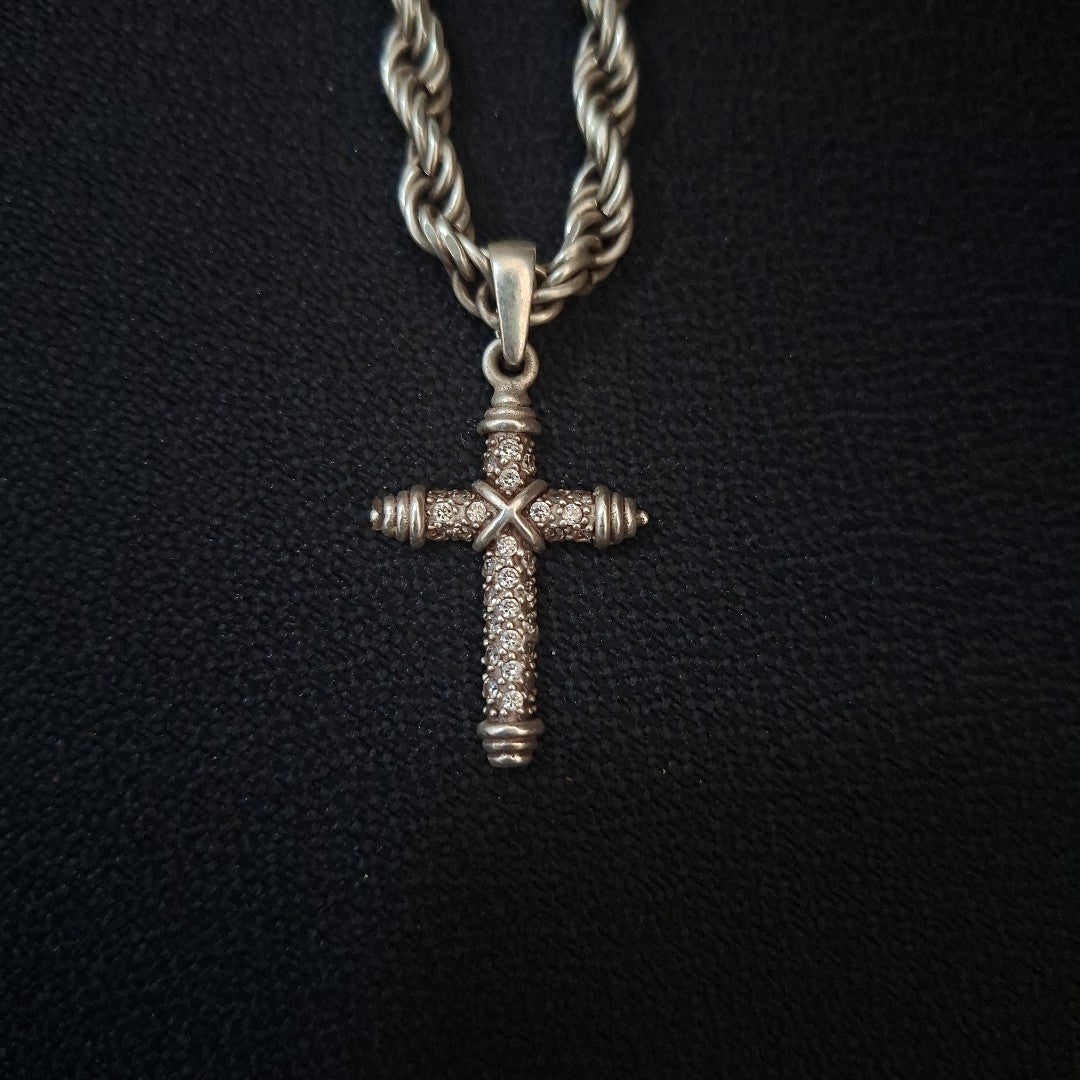 CADENA, DIJE PLATA 44.8 GRMS (SEMINUEVO)