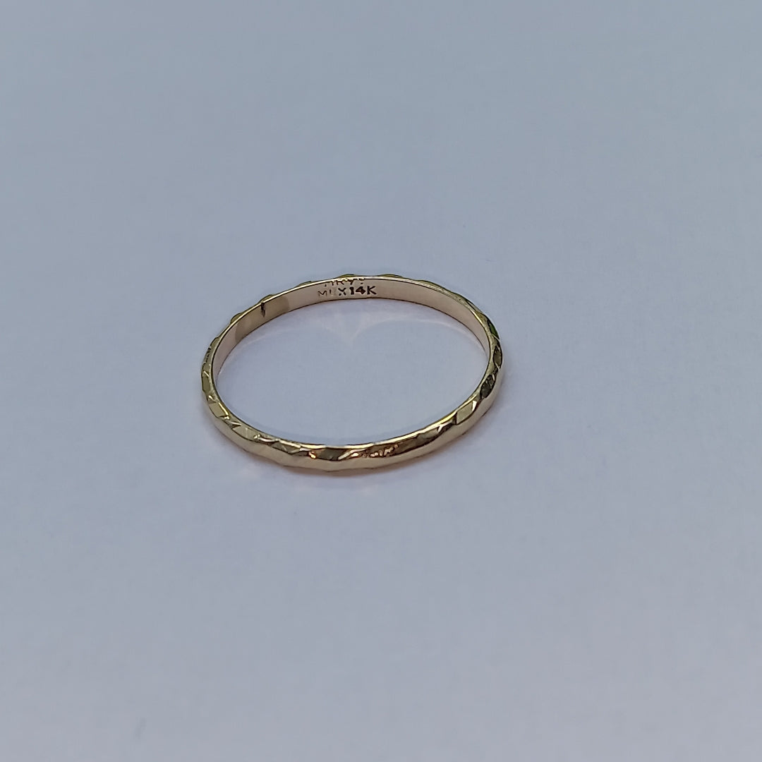 ARGOLLA ORO 14 K 0.8 GRMS (SEMINUEVO)