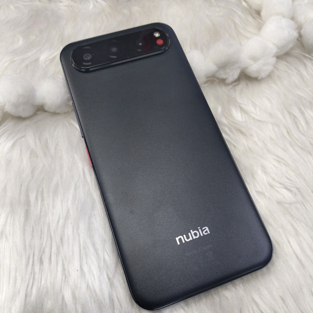 CELULAR NUBIA AIR Z2468N (2025) 256 GB 8 GB RAM (SEMINUEVO)