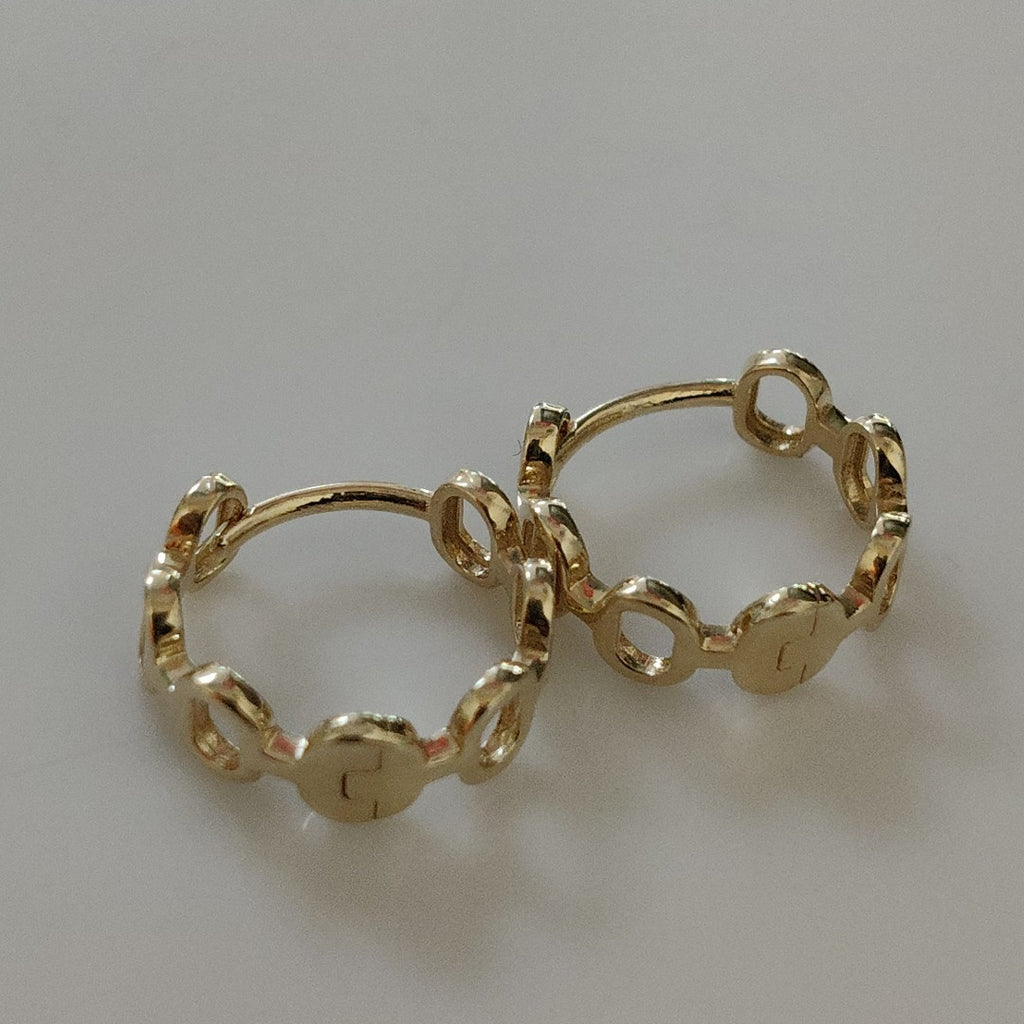 HUGGIES ORO 14K 1.8 (NUEVO)