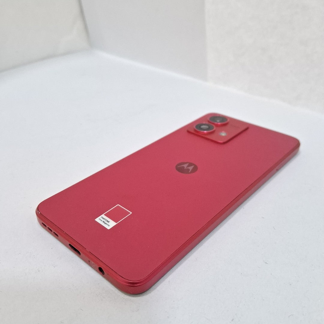 CELULAR MOTOROLA MOTO G84 XT2347-1 (2023) 256 GB 8 GB RAM (SEMINUEVO)