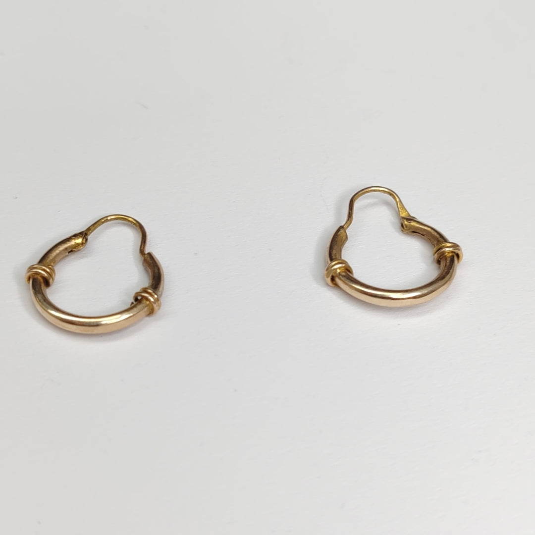 ARETES PAR ORO 8 K 1.4 GRMS (SEMINUEVO)