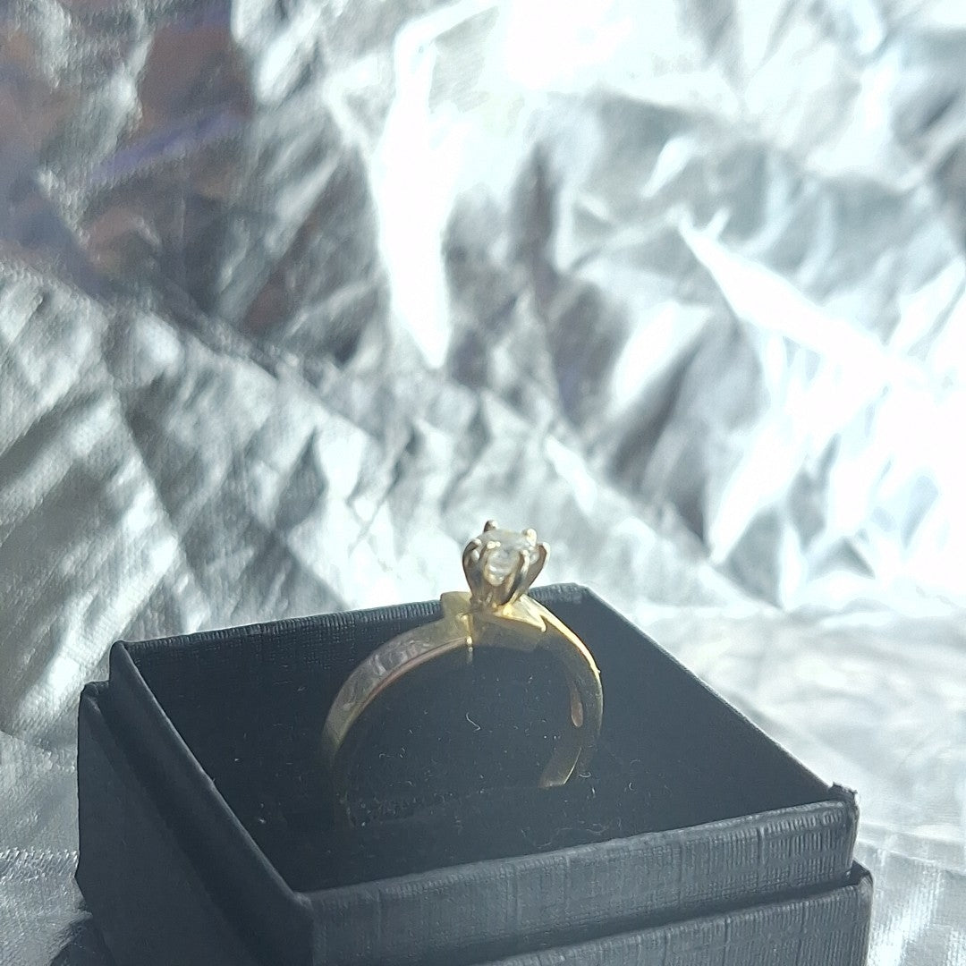 SOLITARIO ORO 14 K 3.3 GRMS (SEMINUEVO)