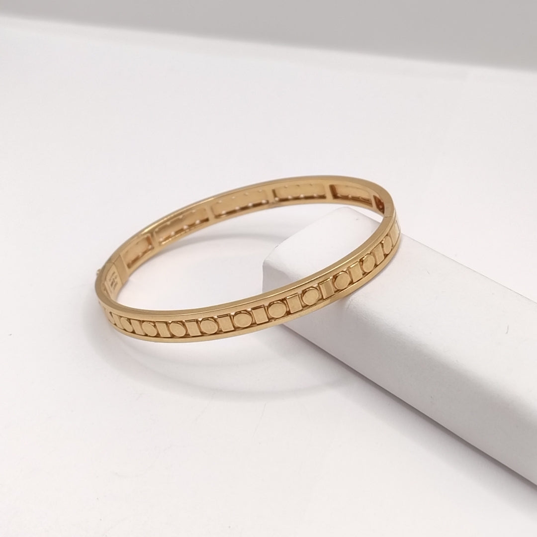PULSERA RIGIDA ORO 18 K 19.2 GRMS (SEMINUEVO)