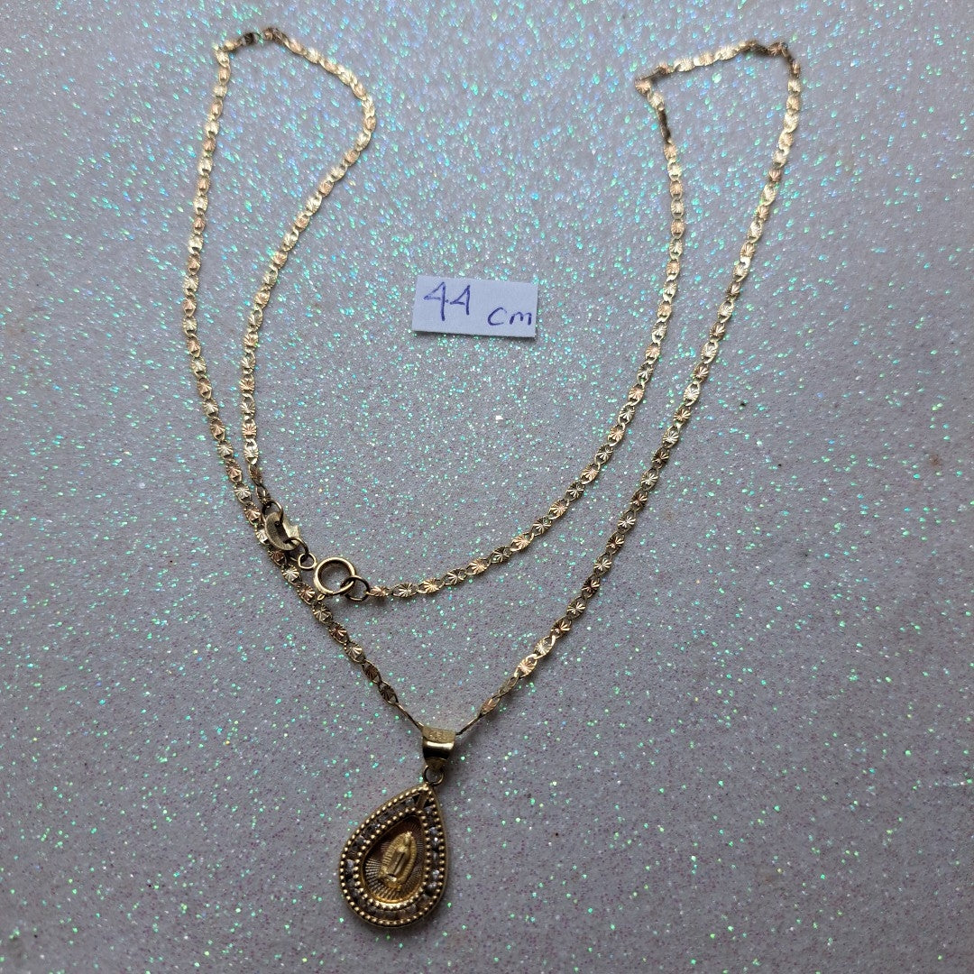CADENA,MEDALLA RELIGIOSA ORO 10 K 2,60 GRMS (SEMINUEVO)