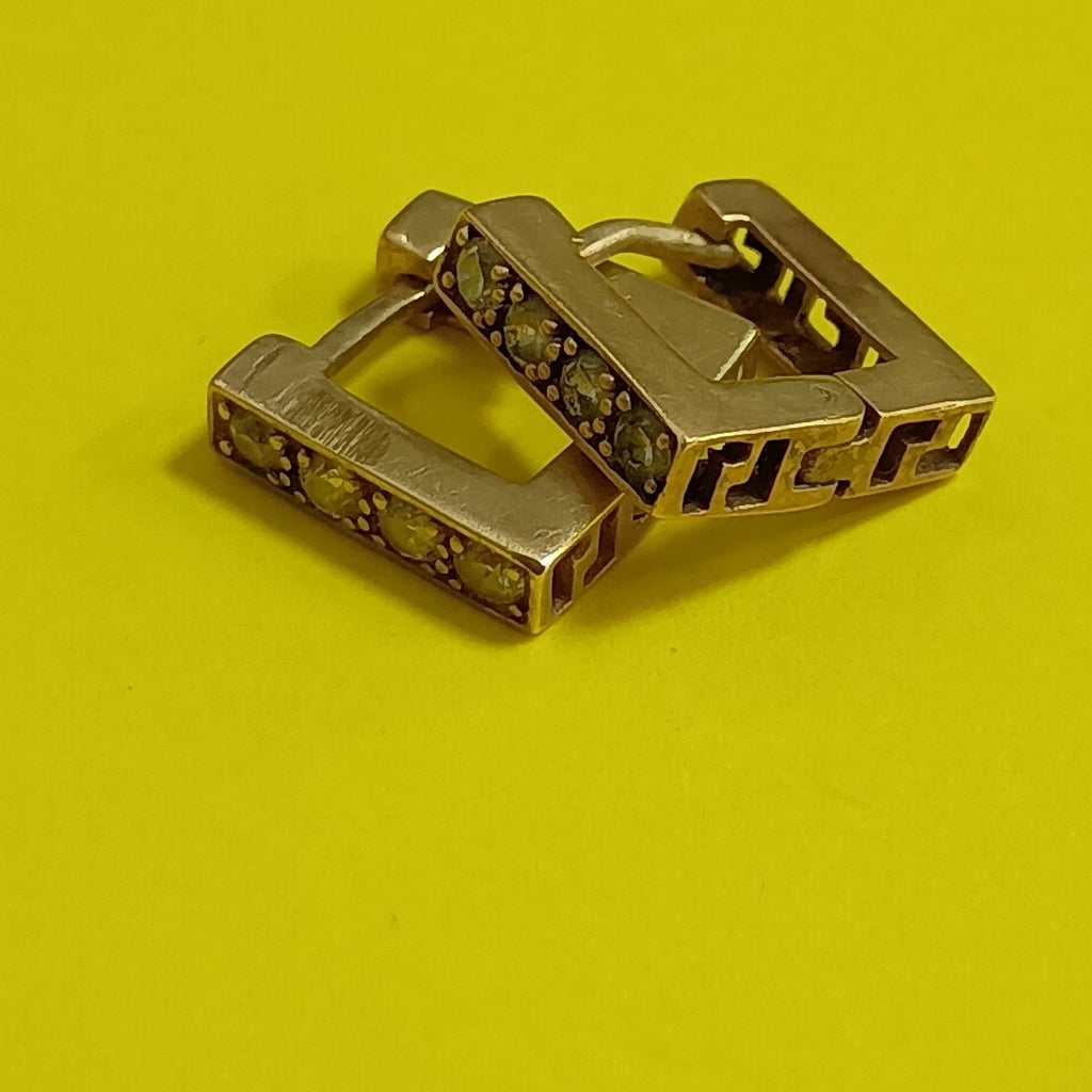 ARETES PAR ORO 10 K 2.2 GRMS (SEMINUEVO)