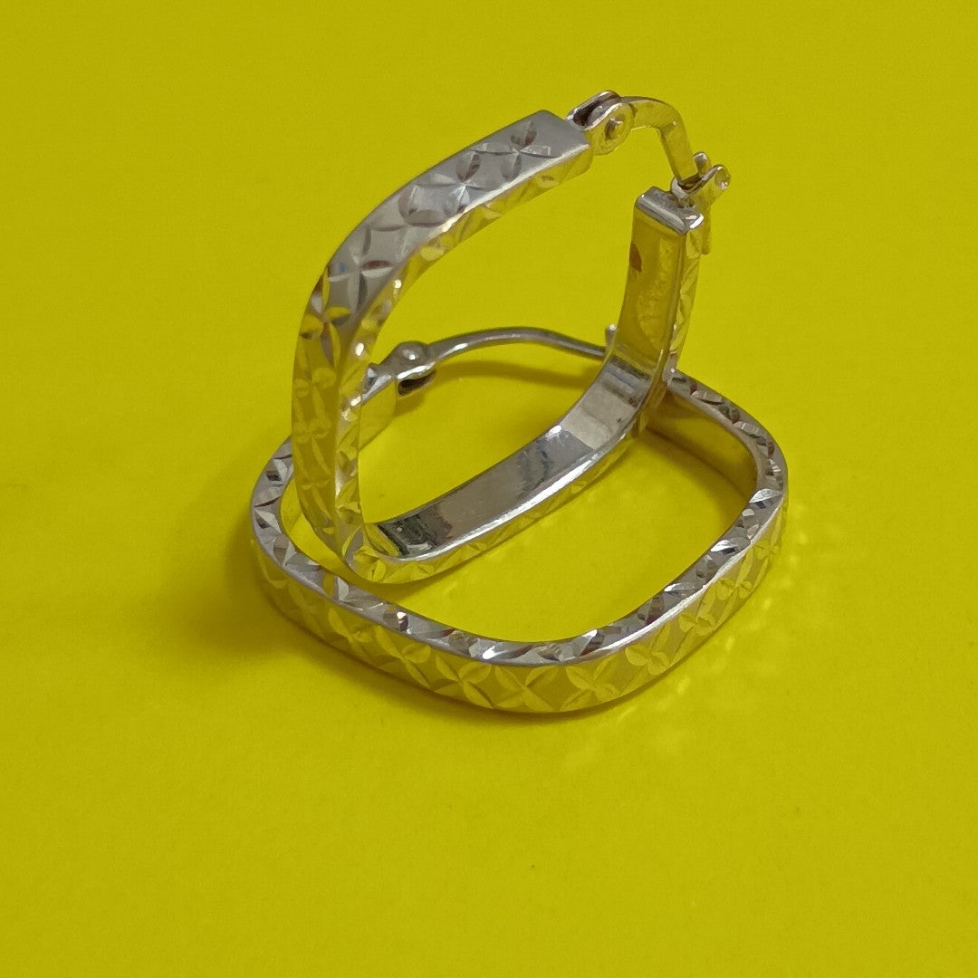 ARRACADAS PAR ORO 14 K 2.4 GRMS (SEMINUEVO)
