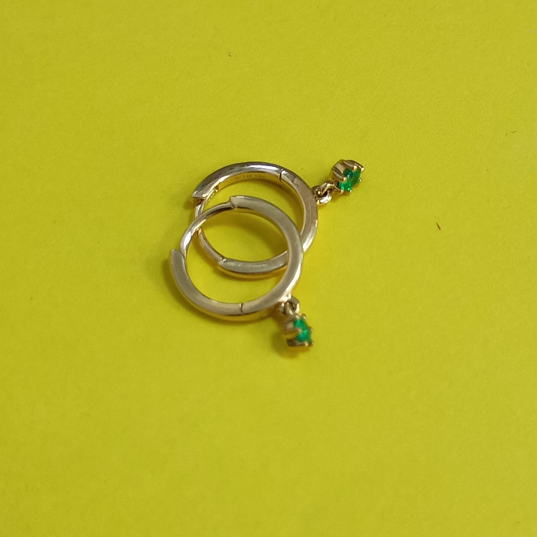ARRACADAS PAR ORO 14 K 1.1 GRMS (SEMINUEVO)