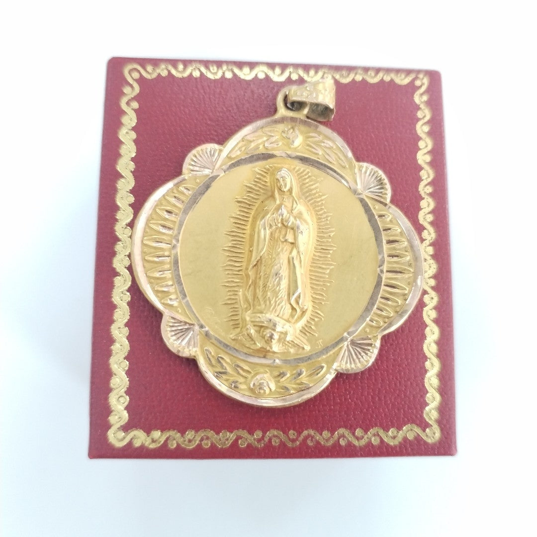 MEDALLA RELIGIOSA ORO 10 K 6,30 GRMS (SEMINUEVO)