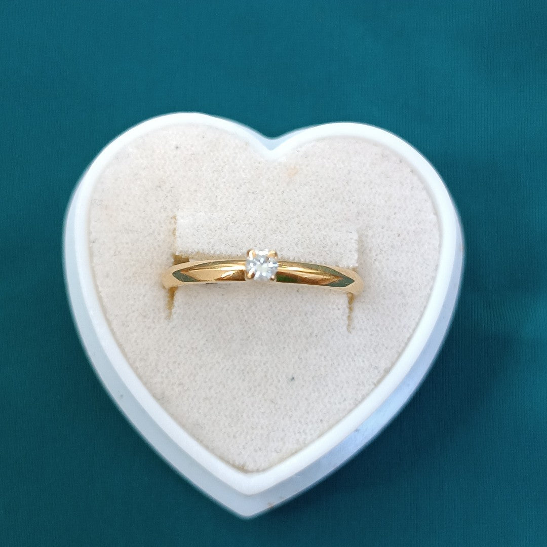 SOLITARIO ORO 18 K 2.5 GRMS (SEMINUEVO)