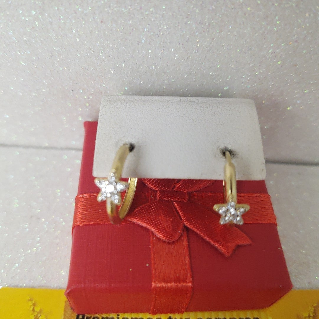 ARETES ARRACADAS FIG ESTRELLA CIRCONIAS 10K 1.6 GR (NUEVO)