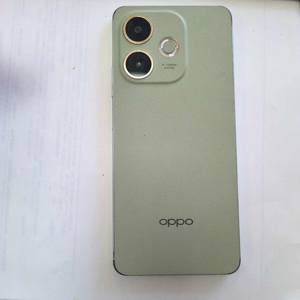 CELULAR OPPO A5 PRO CPH2711 (2025) 256 GB 8 GB RAM (SEMINUEVO)