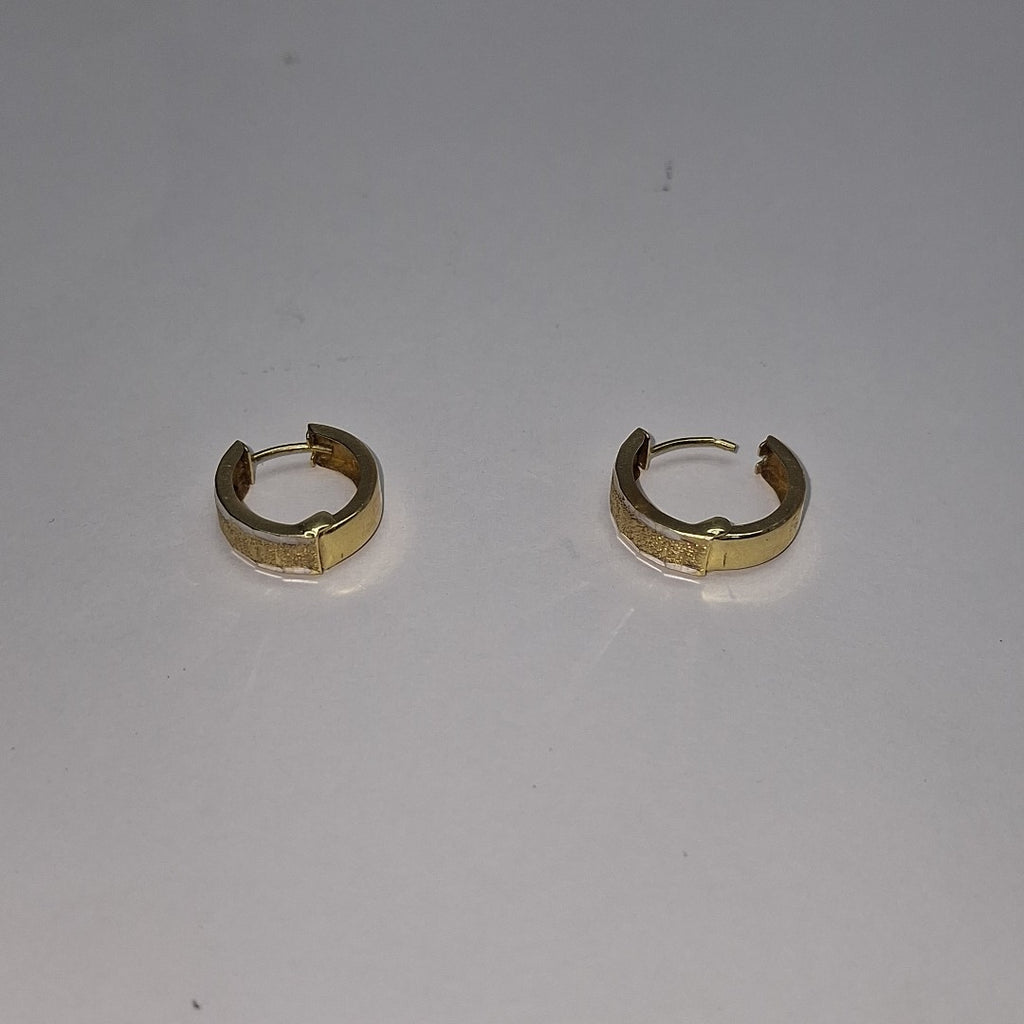ARRACADAS PAR ORO 10 K 2 GRMS (SEMINUEVO)