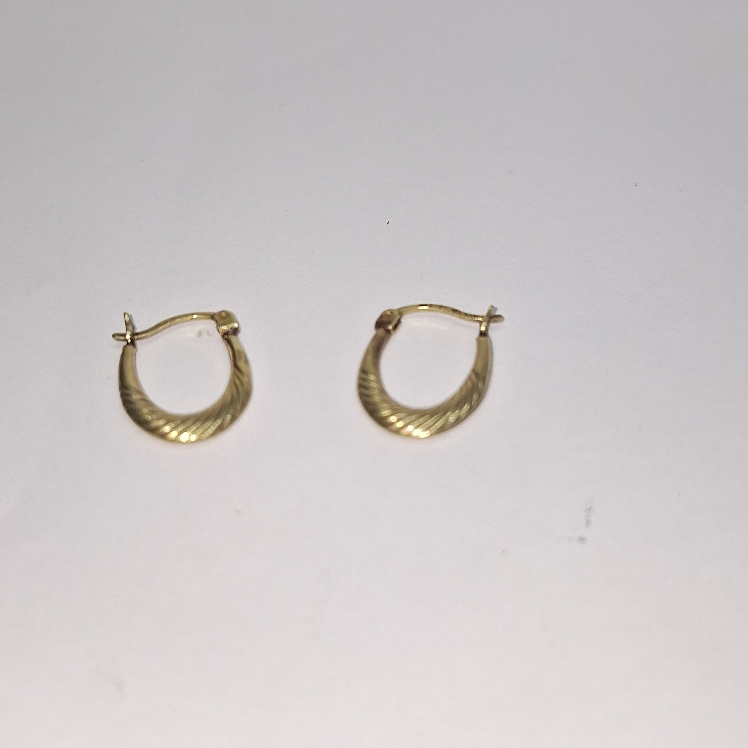 ARRACADAS PAR ORO 10 K 1 GRMS (SEMINUEVO)