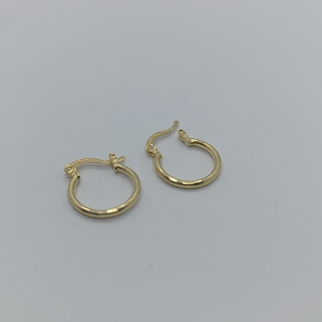 ARETES ARRACADAS ESTRIADAS 14K 1.4 GR (NUEVO)