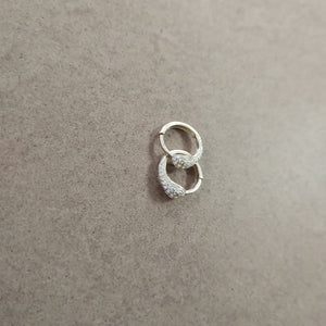 HUGGIES ORO 14K 1.5 (NUEVO)